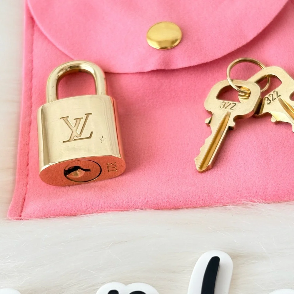 Louis Vuitton Padlock And Key #322‎